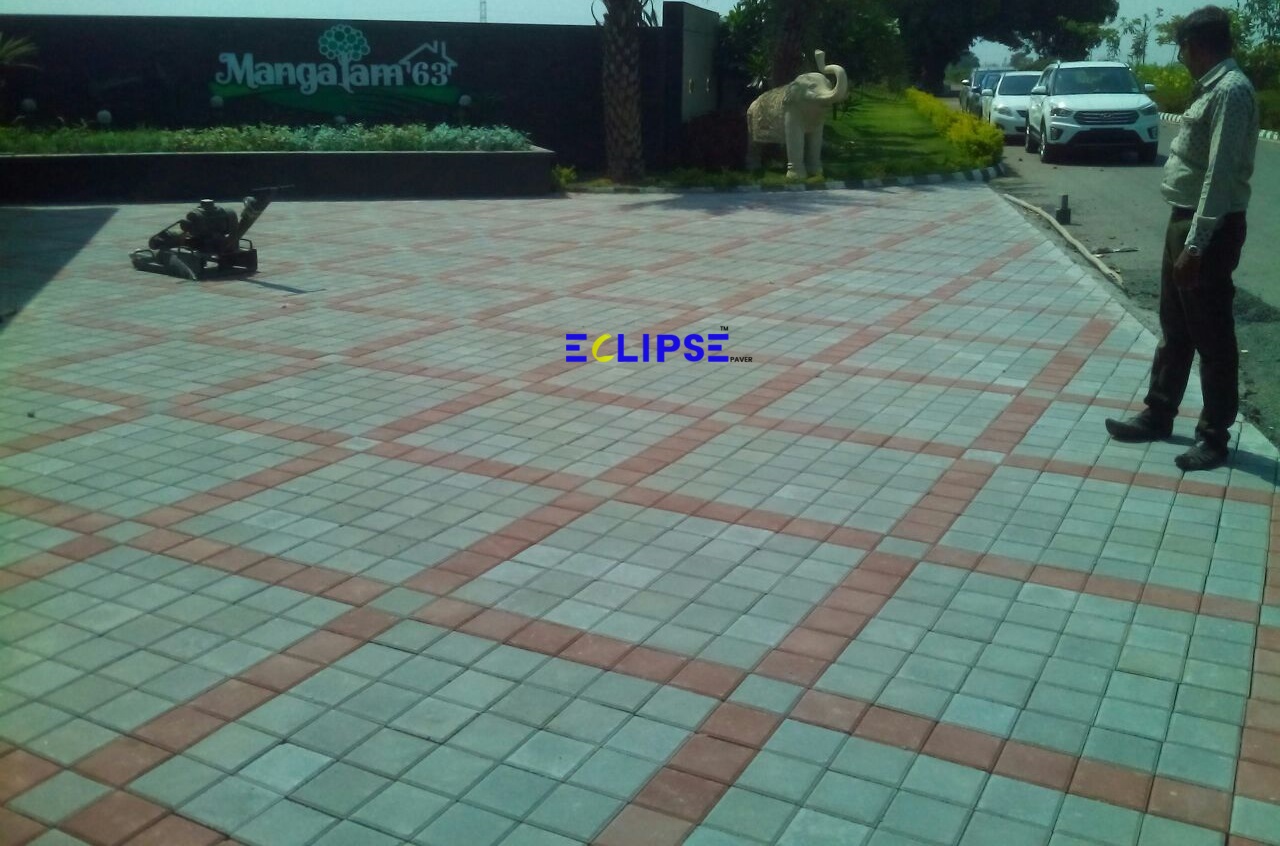 Square Matt Finish Paver Block Contractor